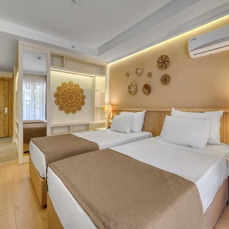Park Hotel (Adults Only) Аланя Екстериор снимка