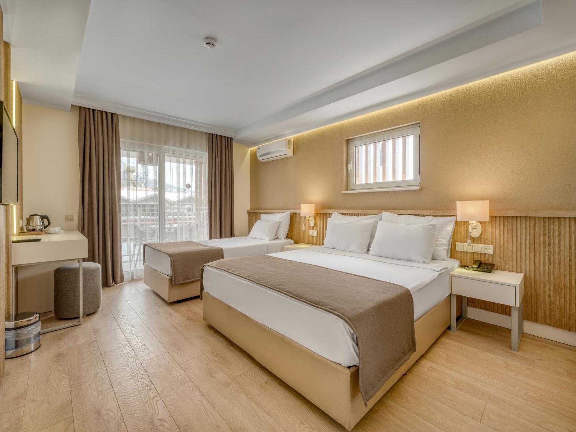 Park Hotel (Adults Only) Аланя Екстериор снимка