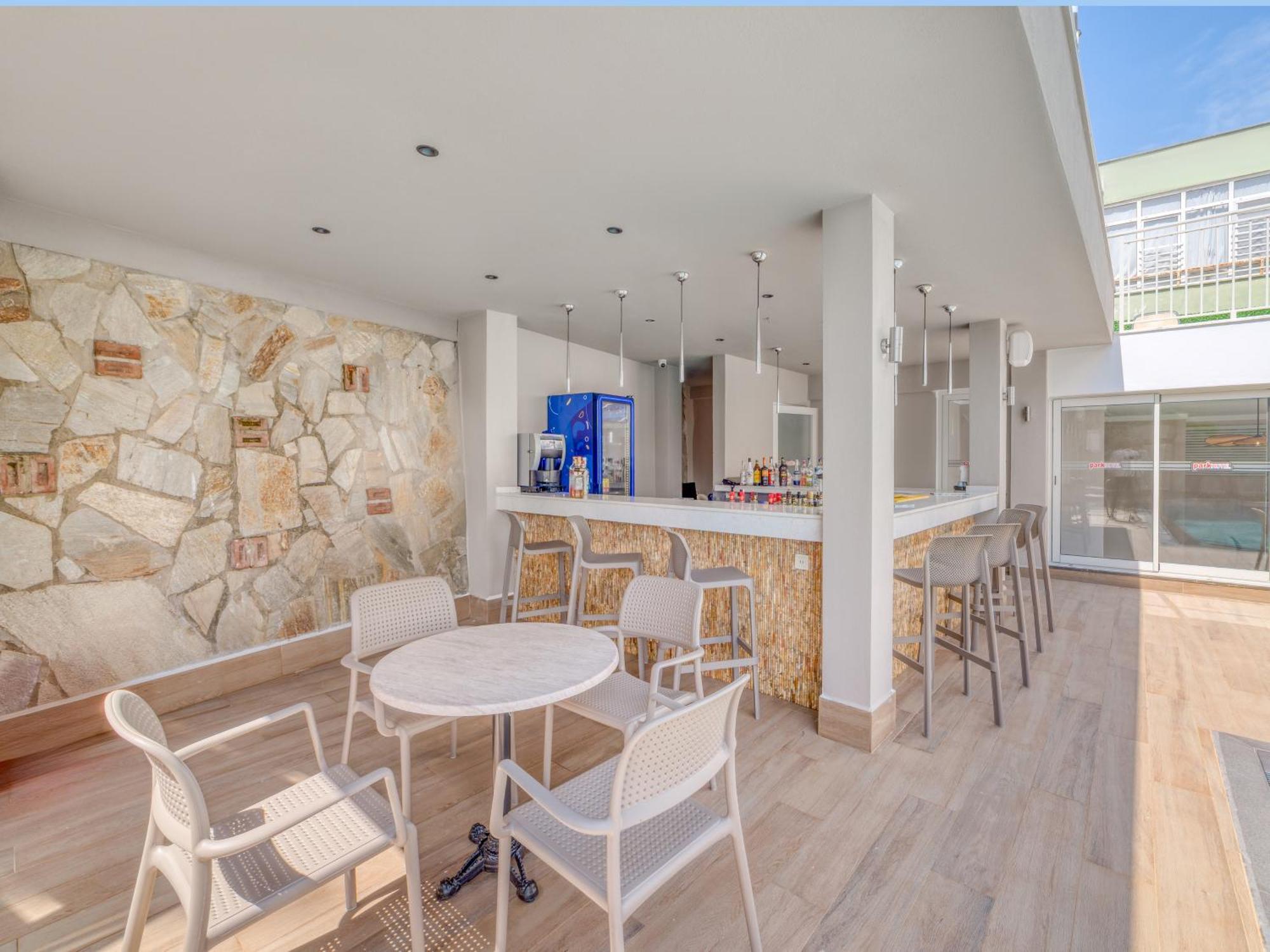 Park Hotel (Adults Only) Аланя Екстериор снимка